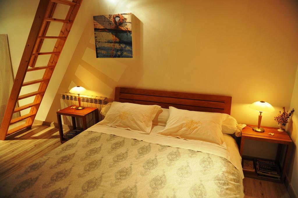 Chambres D'Hotes Le Puits D'Amour Mirandol-Bourgnounac Экстерьер фото